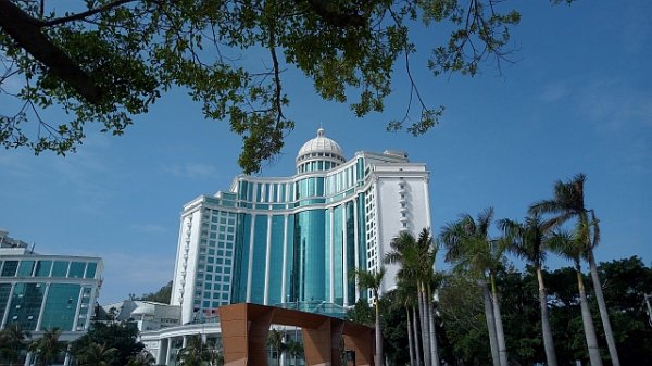 あ～休みたい！！(｀ﾍ´) ﾌﾝﾀﾞ!!!