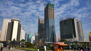 花束を持った子供～f(^_^；)