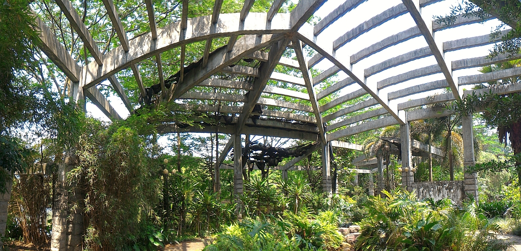 天空の城 ラピュタを思わせる・・・