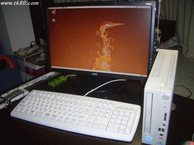 MiNTPC ridottoSã§ã™ã€‚å³ã®ç™½ã„ç®±ãŒã‚½ãƒ¬ã§ã™ã€‚