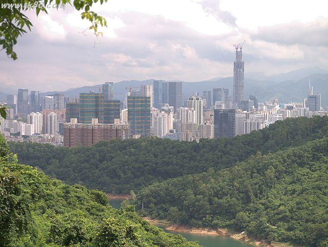 今度は、長陂駅⇒二線公路⇒上梅林駅を歩いた